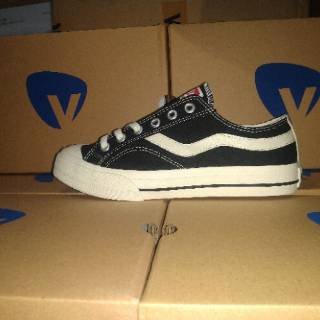  Sepatu  VENTELA  PUBLIC HITAM Shopee Indonesia