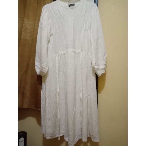 JUKYUNG TUNIK preloved tunik putih tulang ladela id