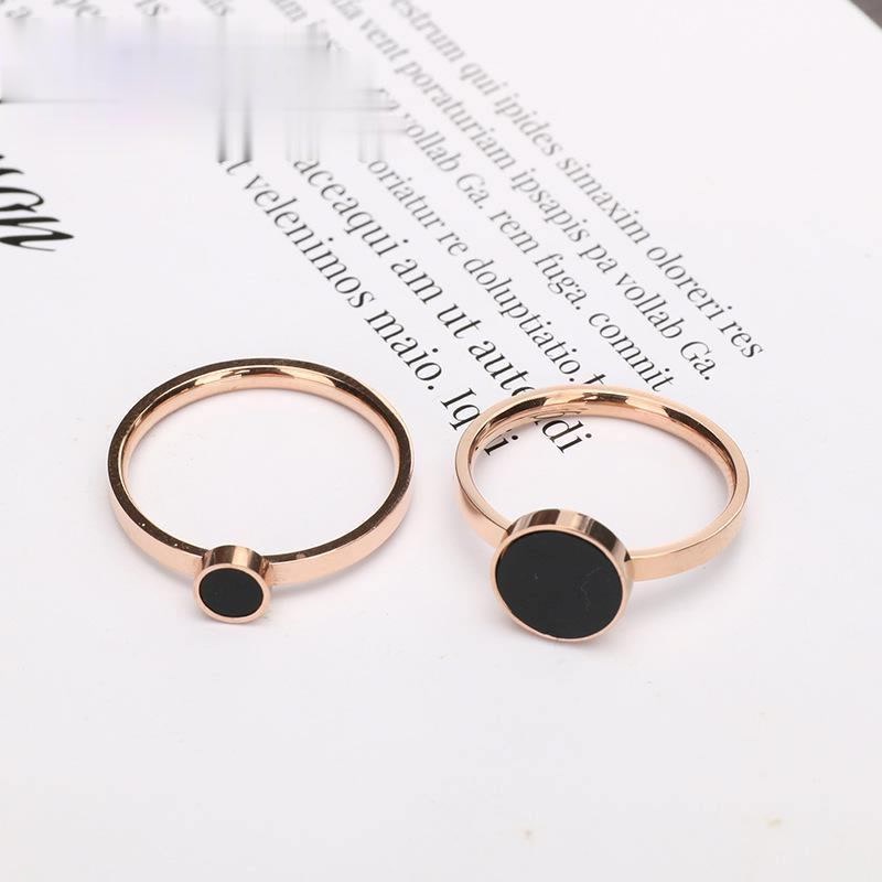 ESGE CINCIN WANITA KOREA (BRISIA) / CINCIN KOREA CINCIN PENDANT CINCIN UNIK CINCIN WANITA UNIK HITAM CINCIN ANTI KARAT ANTI AIR CINCIN STAINLESS STEEL CINCIN BAJA TITANIUM CINCIN ANTI PUDAR CINCIN ANTI ALERGI ANTI KARAT CINCIN WANITA TAHAN AIR