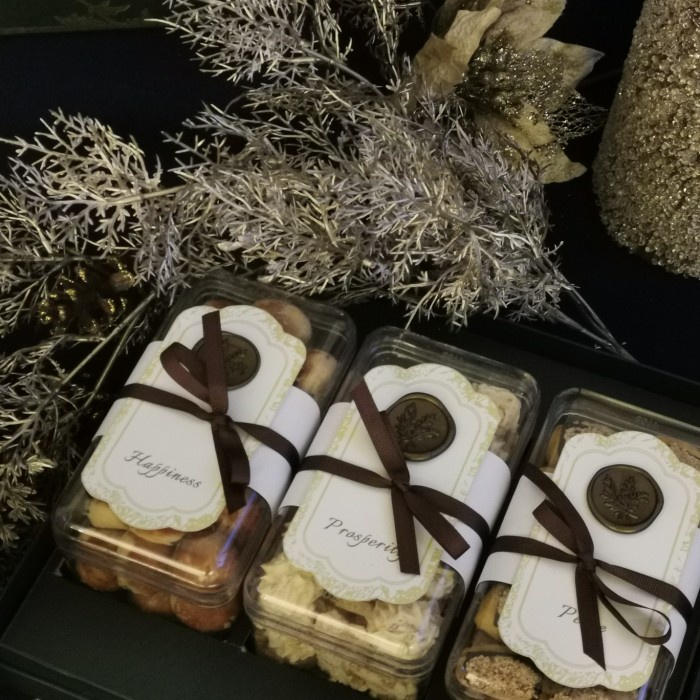 

Christmas - Christmas Hampers Century Garden 2 By Hamperscookies