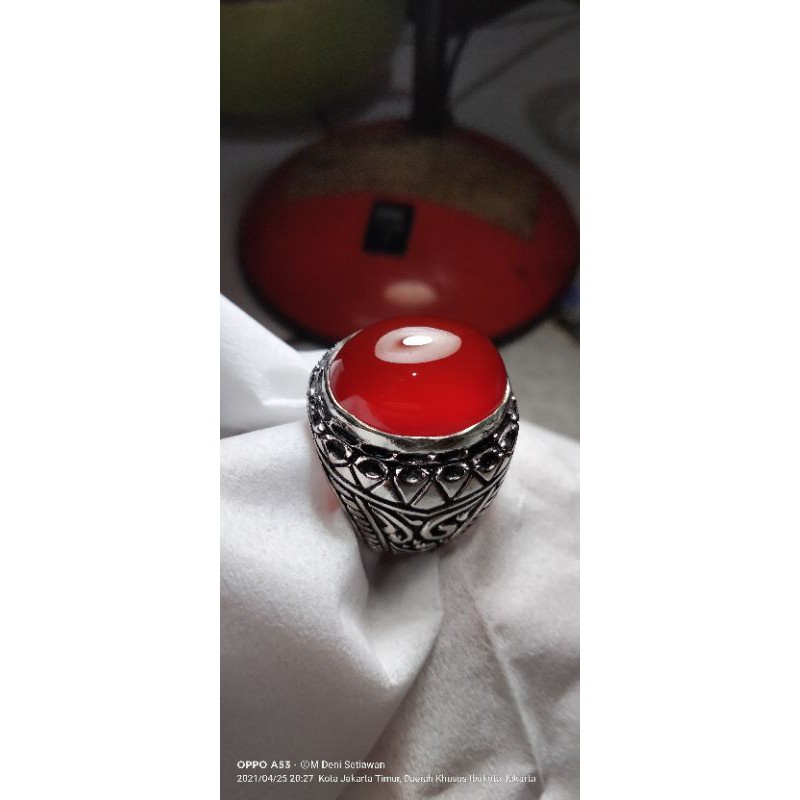 Red Baron super merah