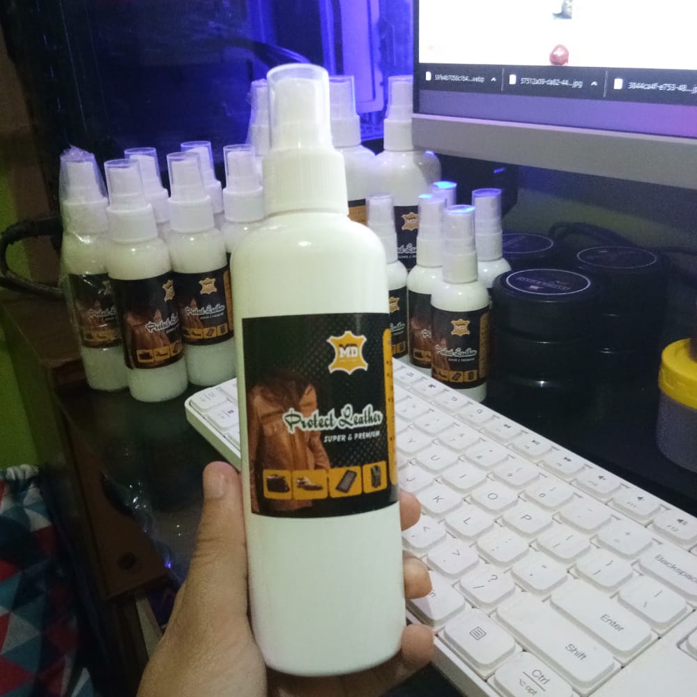 LoTion CaiRaN 250ml  PeRaWaTaN PeMBeRSiH JaKeT/SPRaY PRoTeCT LeaTHeR PeNGHiLaNG JaMuR uNTuK