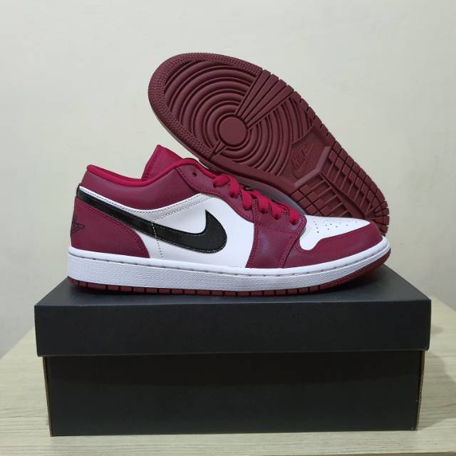 SEPATU BASKET AIR JORDAN 1 LOW NOBLE RED