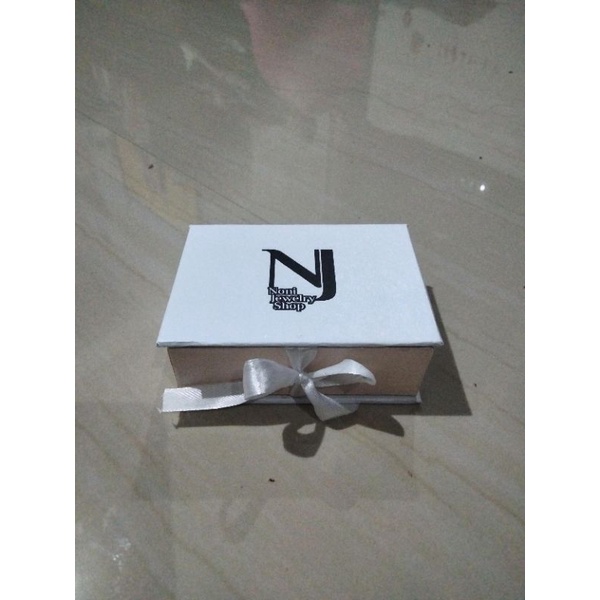 

box premium model buku 10x7x3