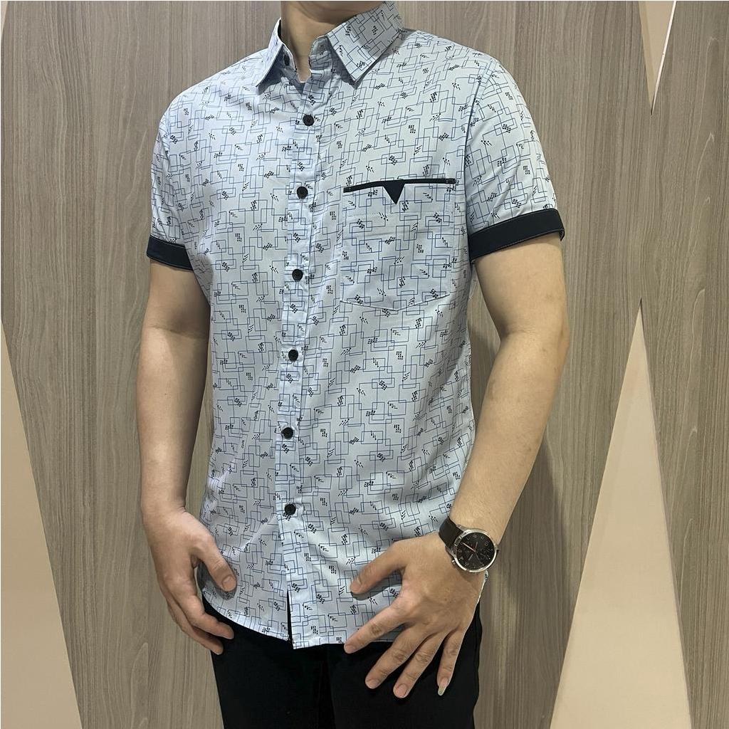 [GRIDLINE S307 Sky Blue - S304 Ceramic Blue - S315 Light Blue] Kemeja Pria Katun Lengan Pendek Slimfit Keren Simpel Adem Simpel Modern Best Seller Laris Pastel M-XXL