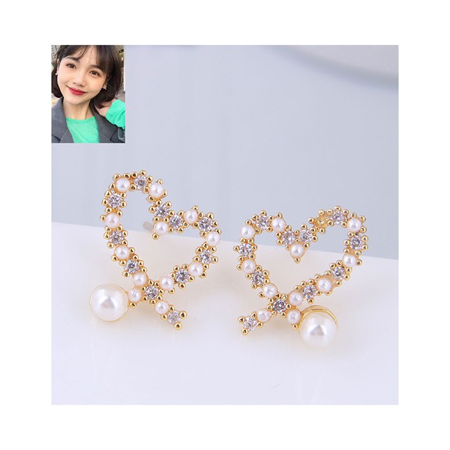 LRC Anting Tusuk Fashion Gold Copper Plated Gold Glitter Diamond Love Earrings A59095