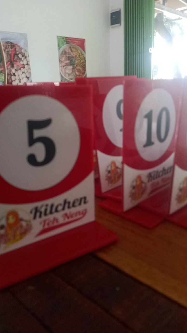 Nomor Meja Makan Murah