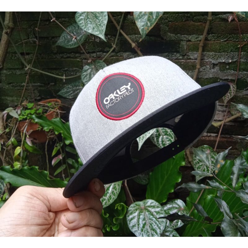 TOPI SNAPBACK OAKLEY  ORIGINAL VINTAGE
