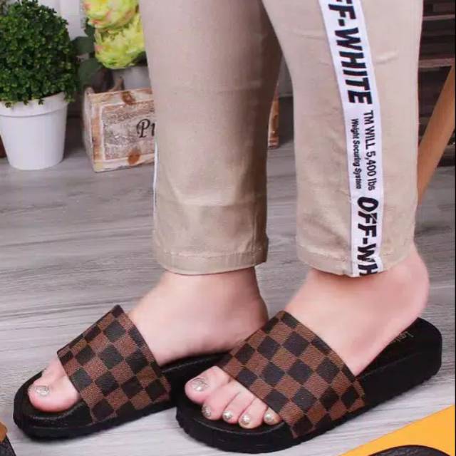 Sandal karet lv import size 36-40