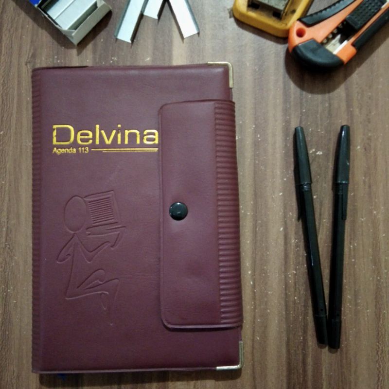 

Note Book Buku Tulis Buku Catatan Buku Murah Agenda DELVINA 113 Merah