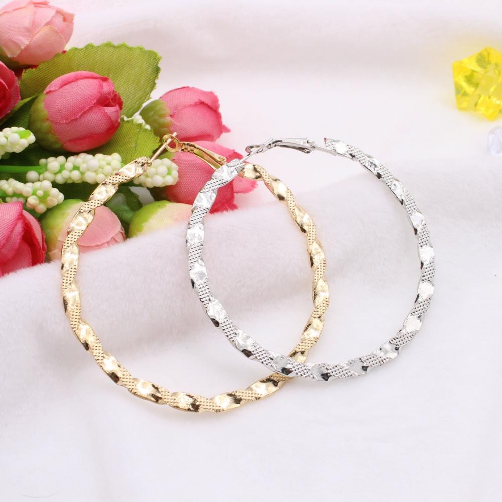 Anting Hoop Nanas Fashion Wanita Gadis Perhiasan Tren Berlapis Perak