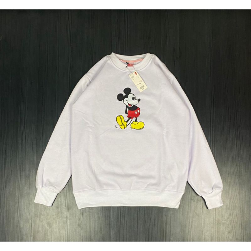 crewneck mickey mouse & uniqlo distro