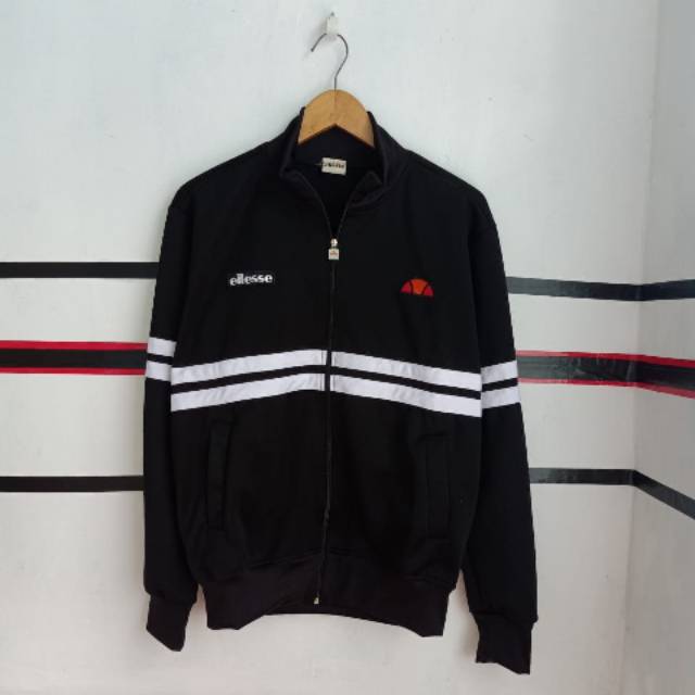 Tracktop Ellesse Hitam List Putih Casual