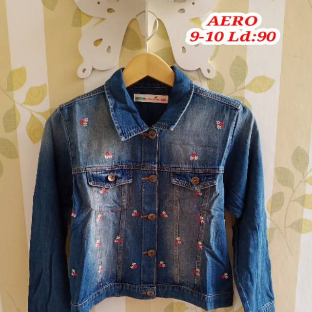 Jaket cewek brand matahari merk Aero