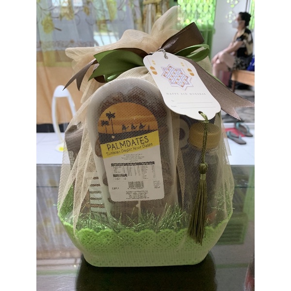 

Lebaran Hampers