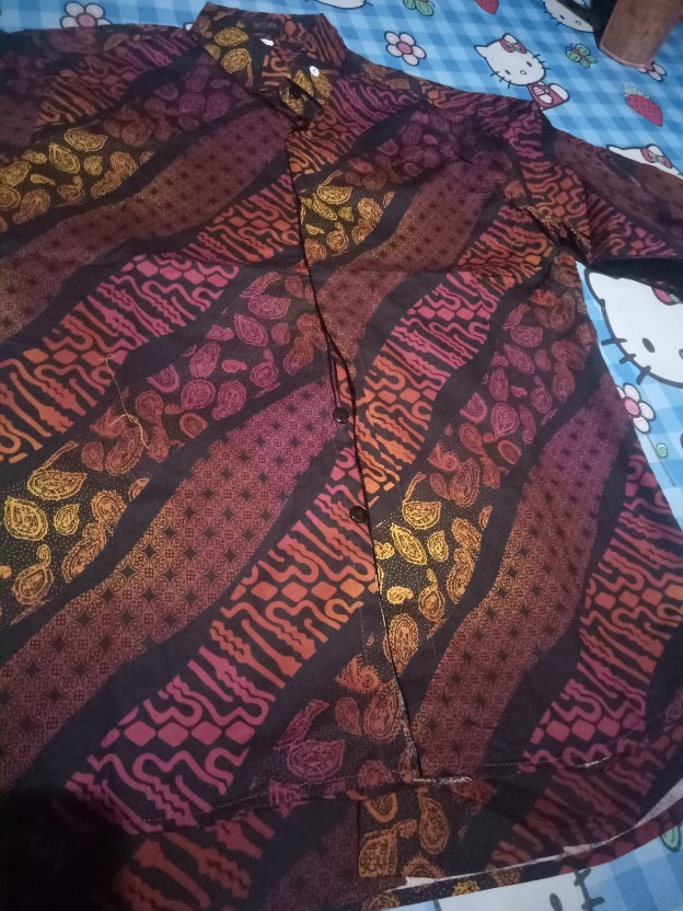 Baju Kemeja Batik Gradasi Lengan Pendek Pria Kantor Casual Slimfit Maroon Motif