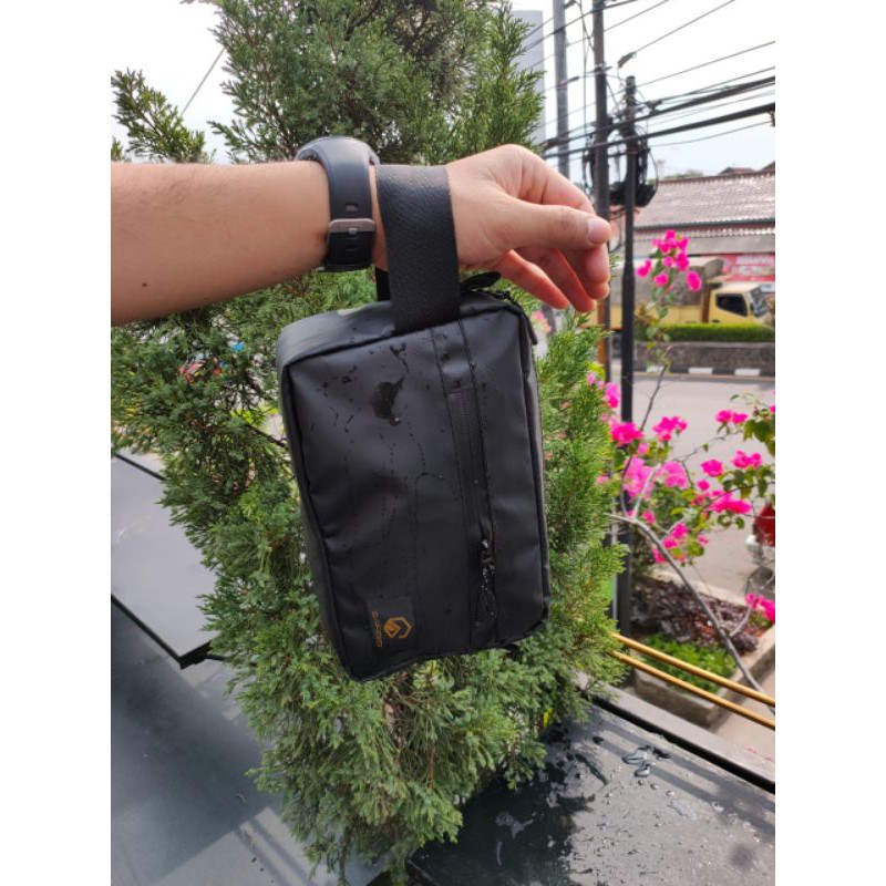 Gardio pouch,handbag anti air multifungsi tas selempang pria dan wanita