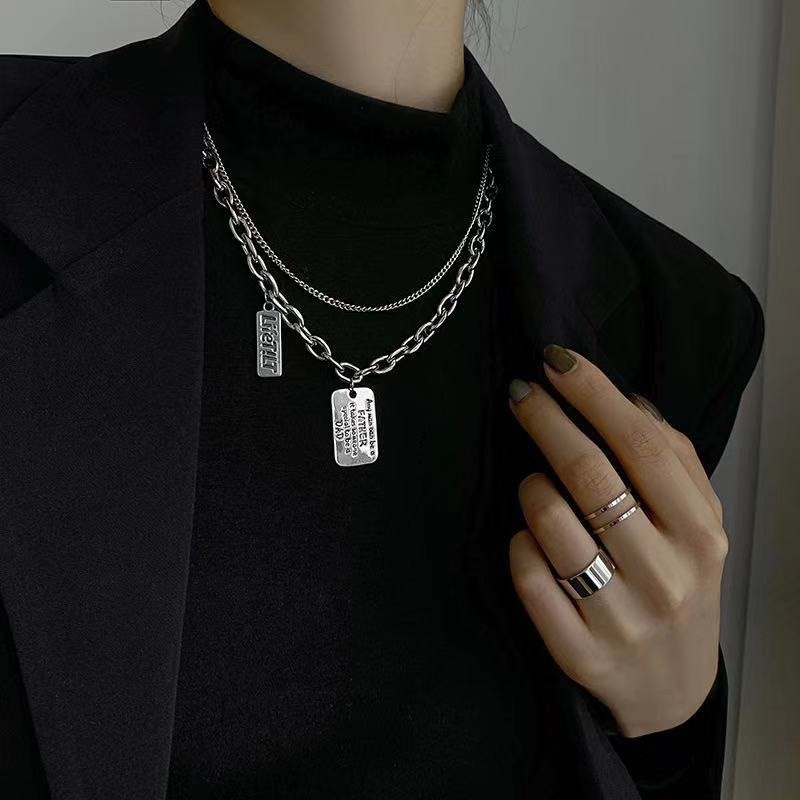 Huruf Baja Titanium double layer twin necklace female ins Populer Net Merah Gaya hip hop Eropa Dan Amerika Pribadi