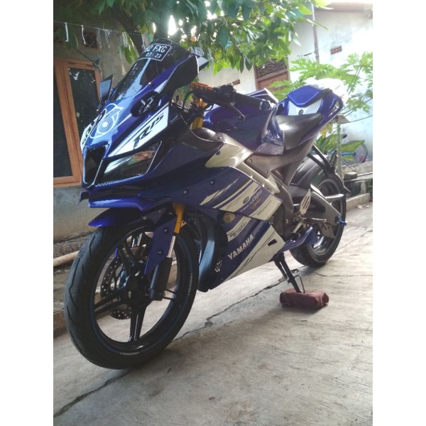 cover headlamp R 15 v2