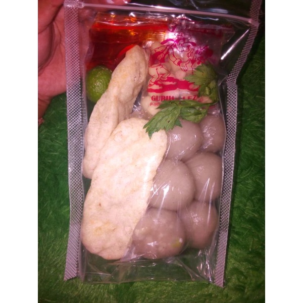 

paket baso Aci isi ayam lengkap