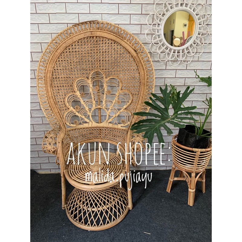 TERMURAH kursi raja rotan/kursi pelaminan/kursi backdrop pemotretan lucu
