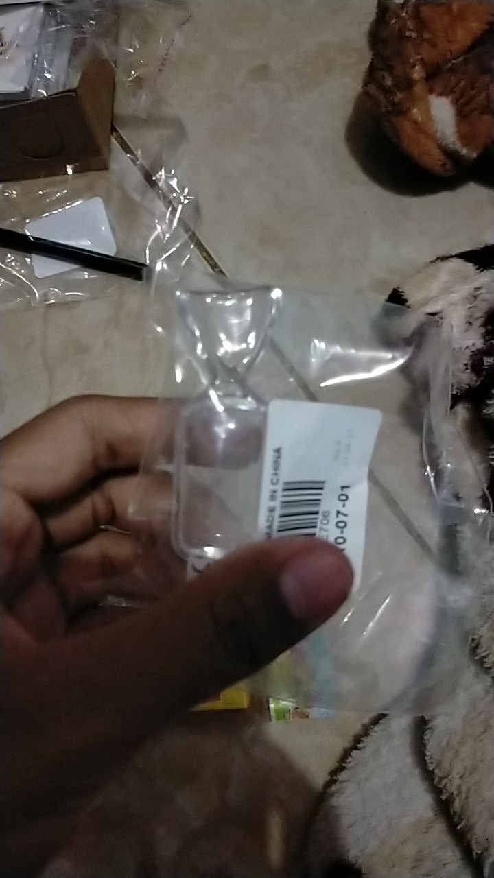 1pc Kotak Organizer Perhiasan / Anting / Pil Mini Portable Bentuk Permen Transparan Untuk Travel