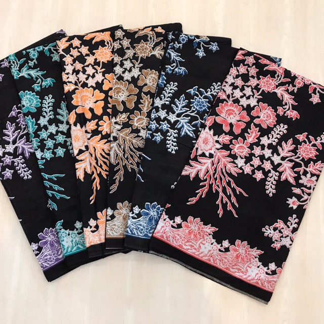 KATUN PRIMA HALUS Kain Batik Merak Velvet Merah Biru Hitam