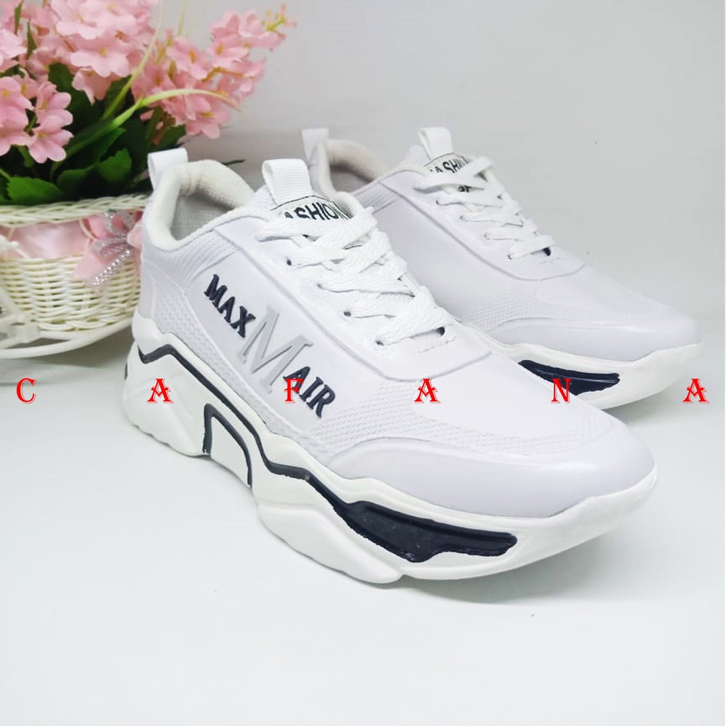 Sepatu Sneakers Wanita Claudi SDS344