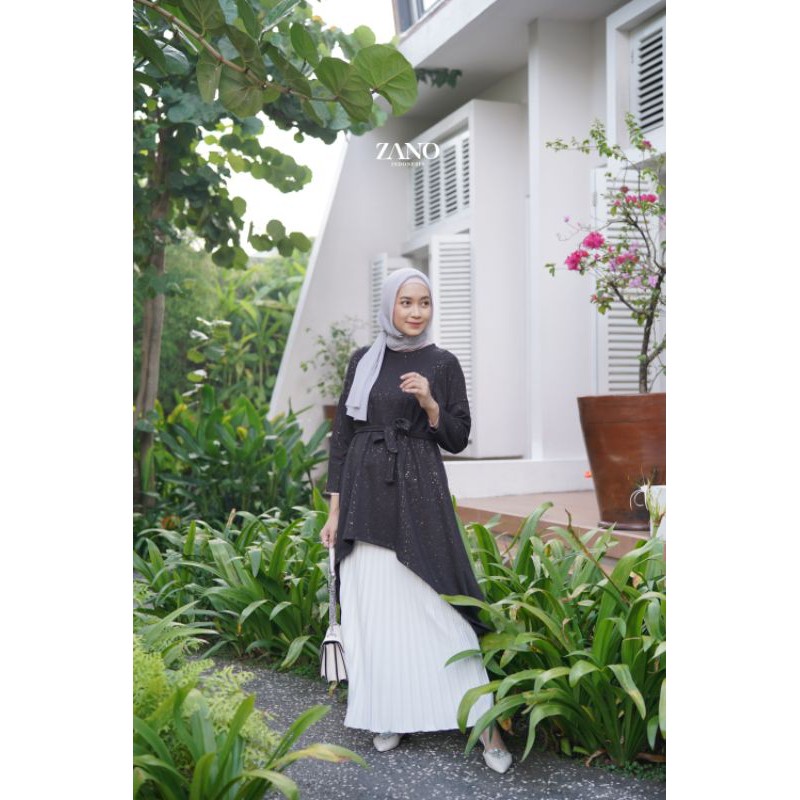 ZANO BASICS Clara Tunik Hitam Blink