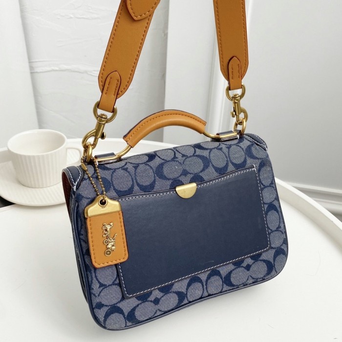 Tas C0ach's Riley Top Handle 22 Signature Chambray