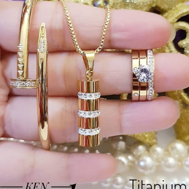 Titanium set perhiasan 1723k