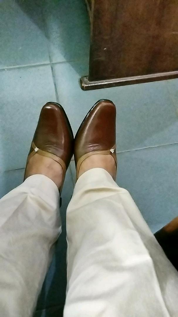 Sepatu Pantofel Wanita Merk Scorpion Bahan Kulit Sapi Asli 4217