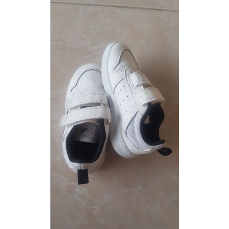 sepatu preloved adidas
