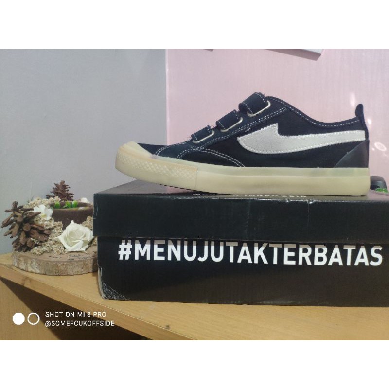 Chezz footwear purwarupa