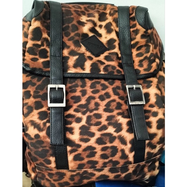 Tas Ransel Leftfield