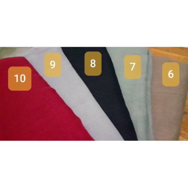 Kerudung segi empat umama polosan