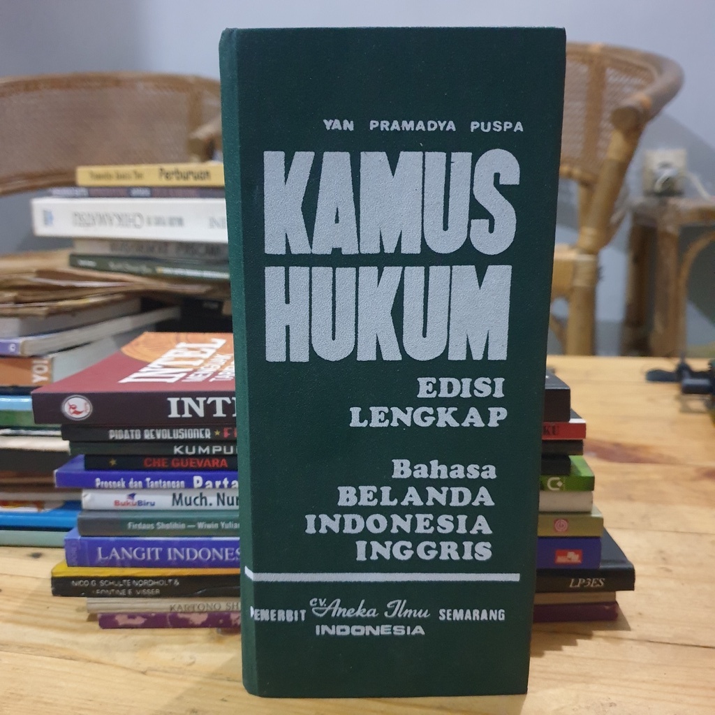 Kamus Hukum Bahasa Belanda Indonesia Inggris - Yan Pramadya Puspa