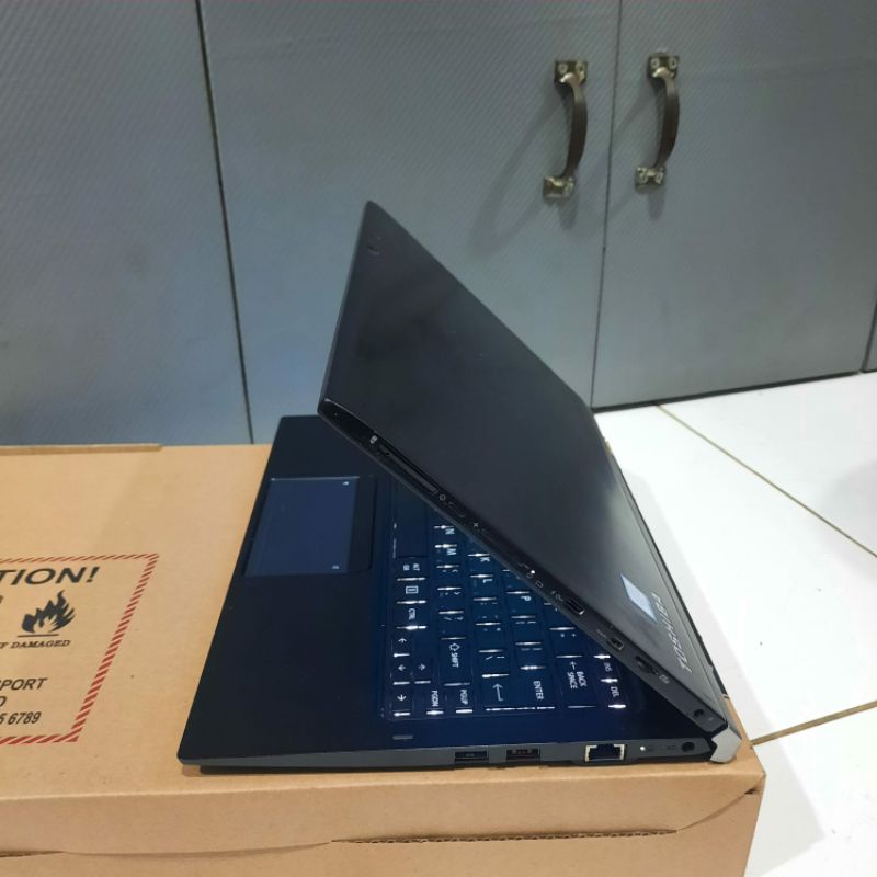 Laptop 2 in 1 Toshiba Portege Z20T Ram 8GB SSD 256GB Tablet Touchscreen Full HD IPS Windows 10-7