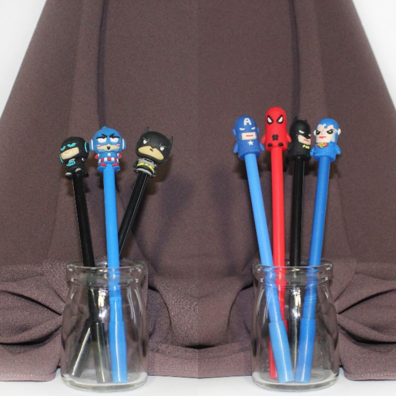 

Superheroes Character Gel Ink Pen 0.5mm BATMAN CAPT AMERICA SUPERMAN SPIDERMAN AVENGERS