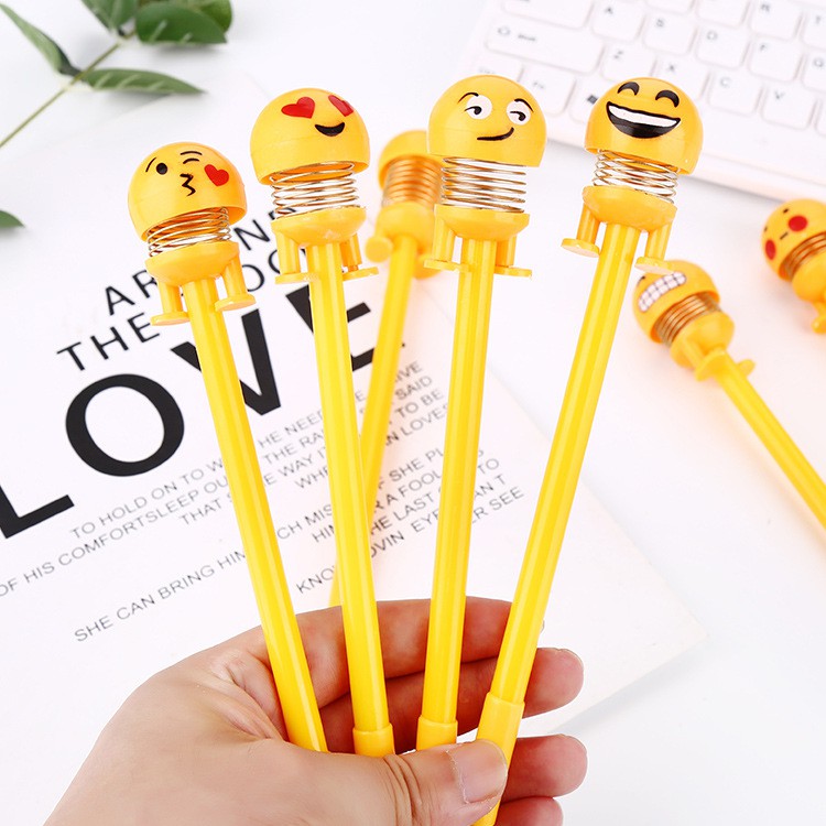 

Pulpen Emoji / Pulpen Boneka Emoji Goyang / Sping Doll