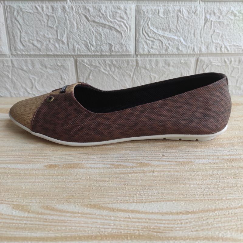 Sepatu Balet Wanita Flat Shoes Kerja Kantoran Kasual Kulit Sintetis Slip On Sol Karet Empuk