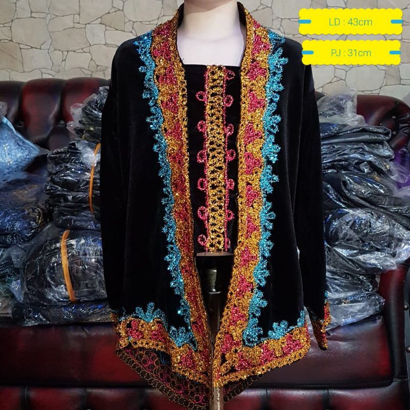 kebaya bludru anak