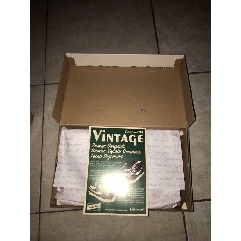 Sepatu Compass gazelle Vintage Hi Black