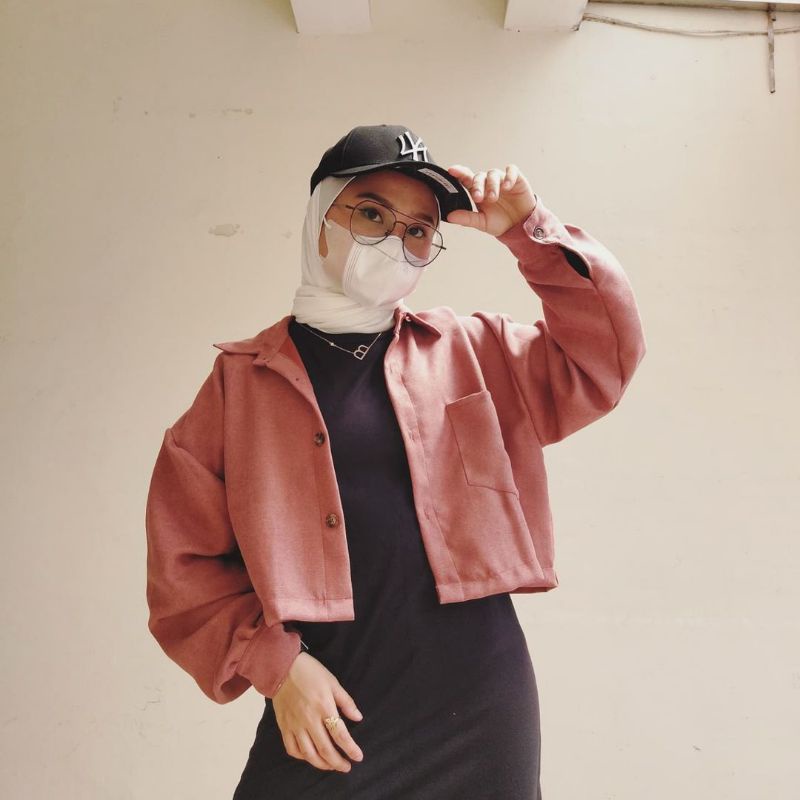 Jaket Farhana Crop Wanita | Jaket Crop Oversaze | Jaket Koduroy | Jaket Clasis Wanita | Hijab | Kore