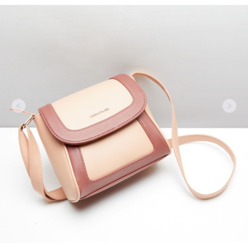 Sopie Martin Gloriousa