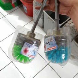 Sikat wc gagang nagoya / sikat wc toilet kamar mandi serbaguna