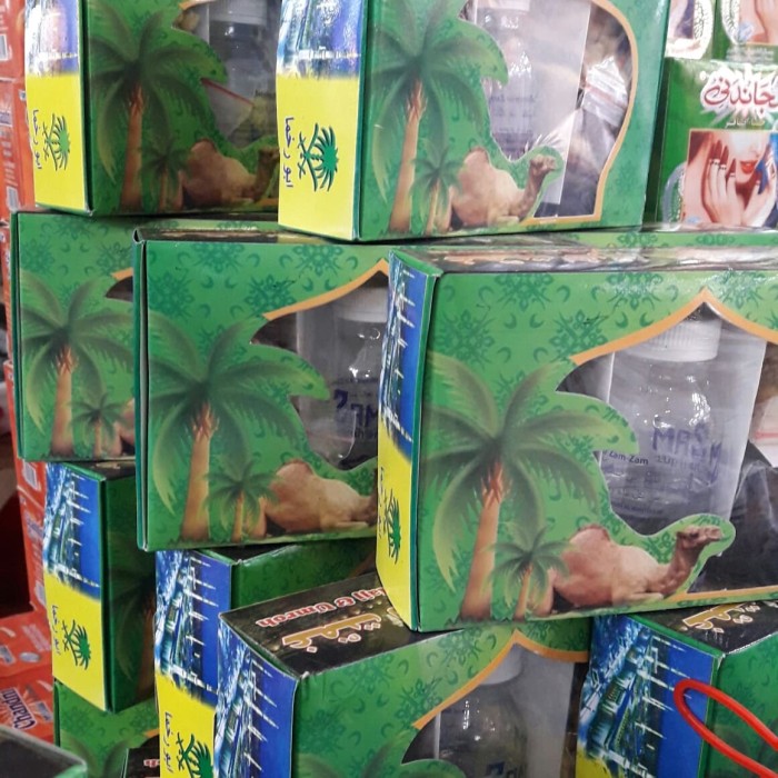 

DUS PAKETAN OLEH2 HAJI UMROH 1PAK 100PCS