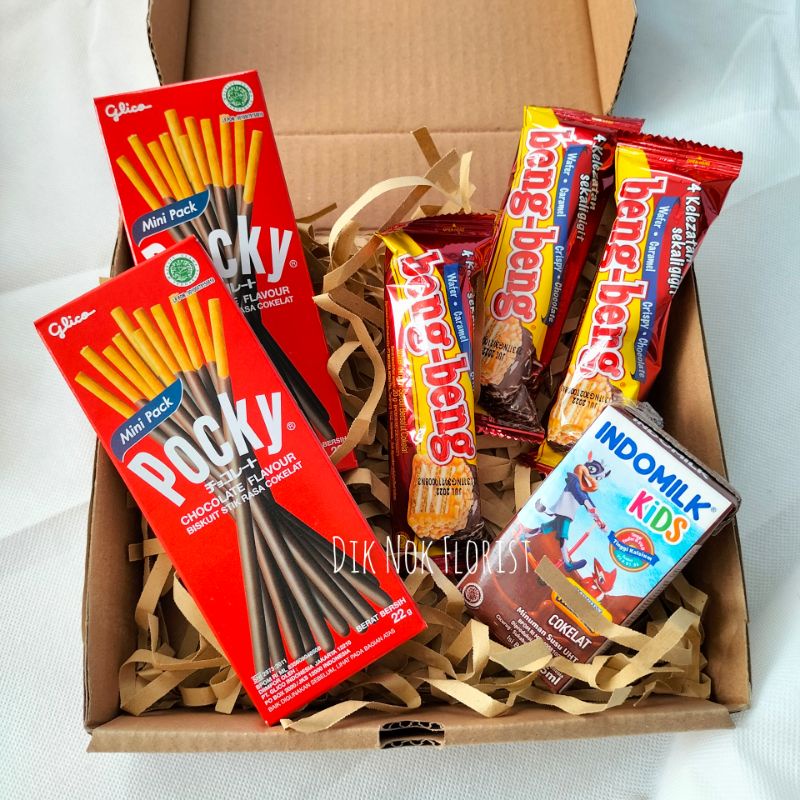 

SNACK BOX / SNACKBOX BENG-BENG/ SNACK BOX MURAH/ SNACK BOX PAKET HEMAT / SNACKBOX POCKY