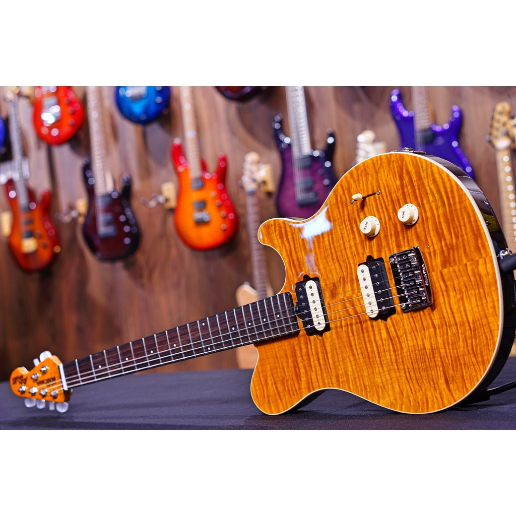 Ernie Ball Music Man Axis Super Sport HH STD - Trans Gold Flame - Rosewood Matching Headstock  G95292