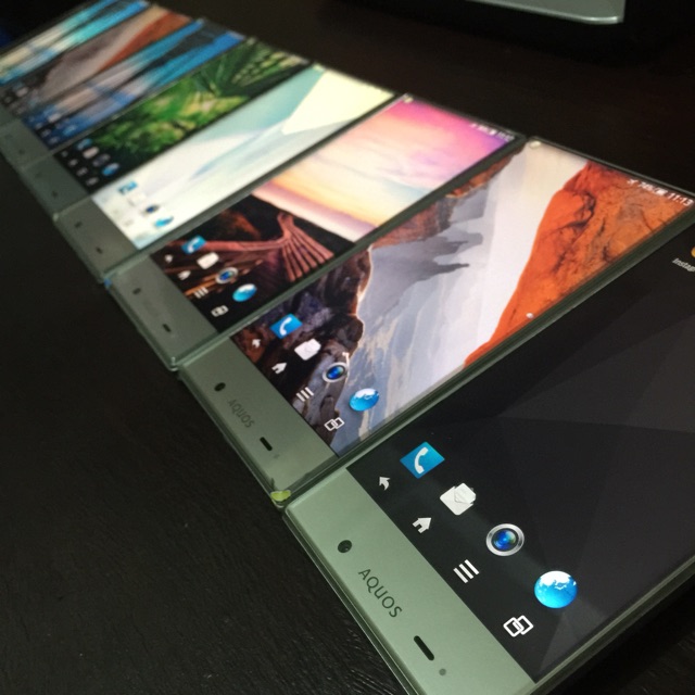 SHARP CRYSTAL AQUOS SH-305 Bekas Mulus